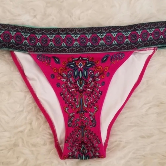 Vintage Victoria's Secret Tribal Paisley Bikini -AS SEEN ON ICONIC MODEL ALÉ Amb - Picture 4 of 6